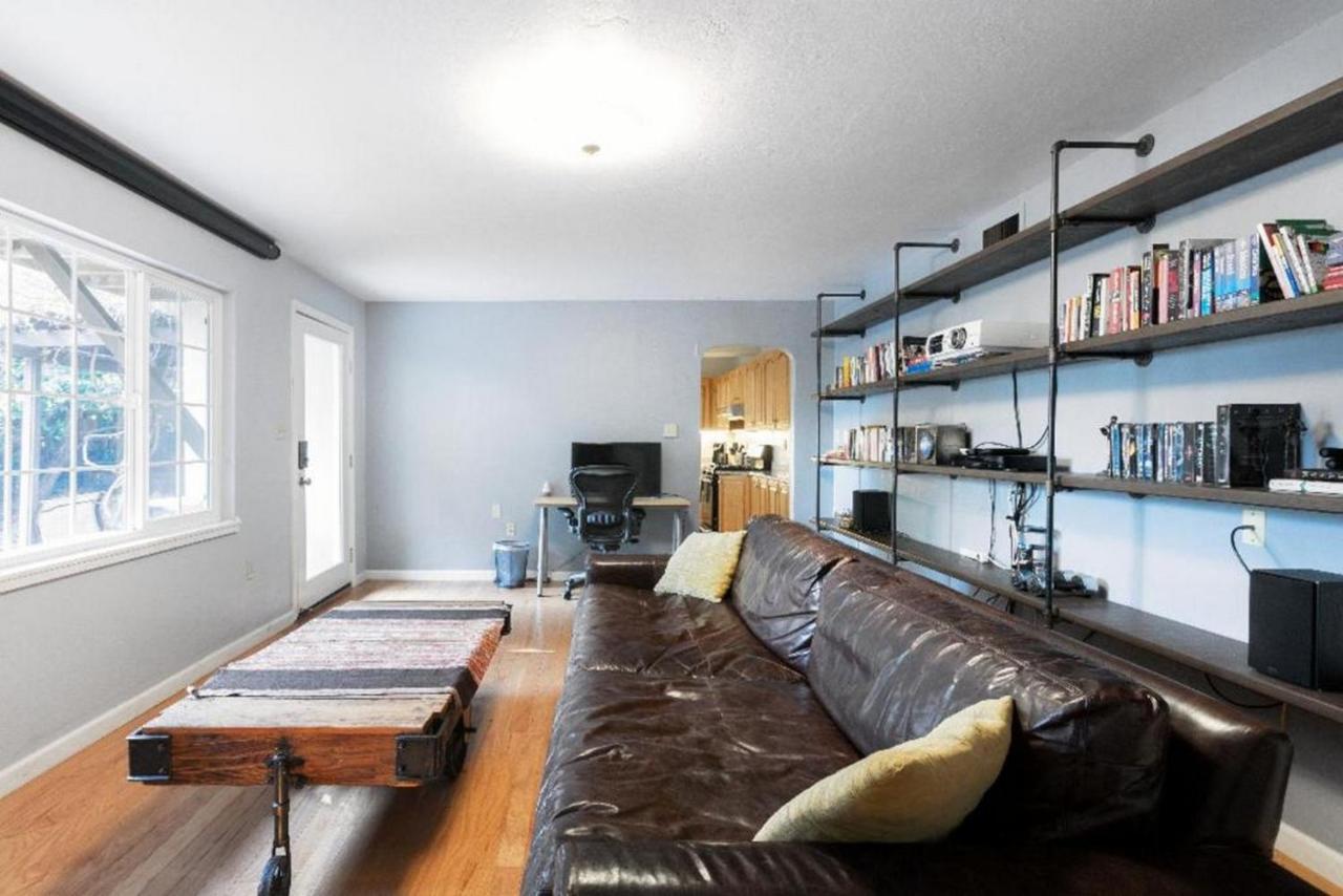 Large 1 Bedroom Apartment, Home Theater, Fireplace Berkeley Exterior photo