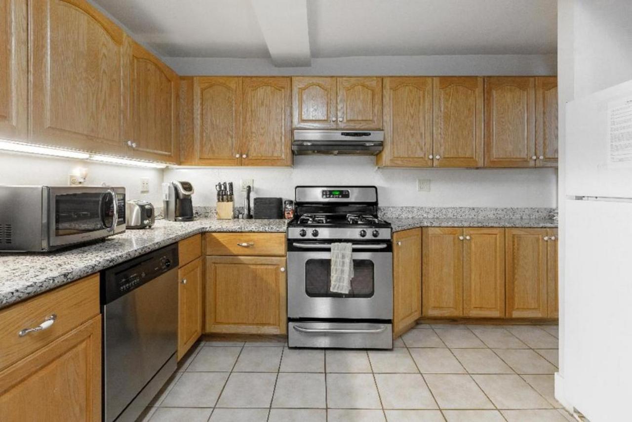 Large 1 Bedroom Apartment, Home Theater, Fireplace Berkeley Exterior photo